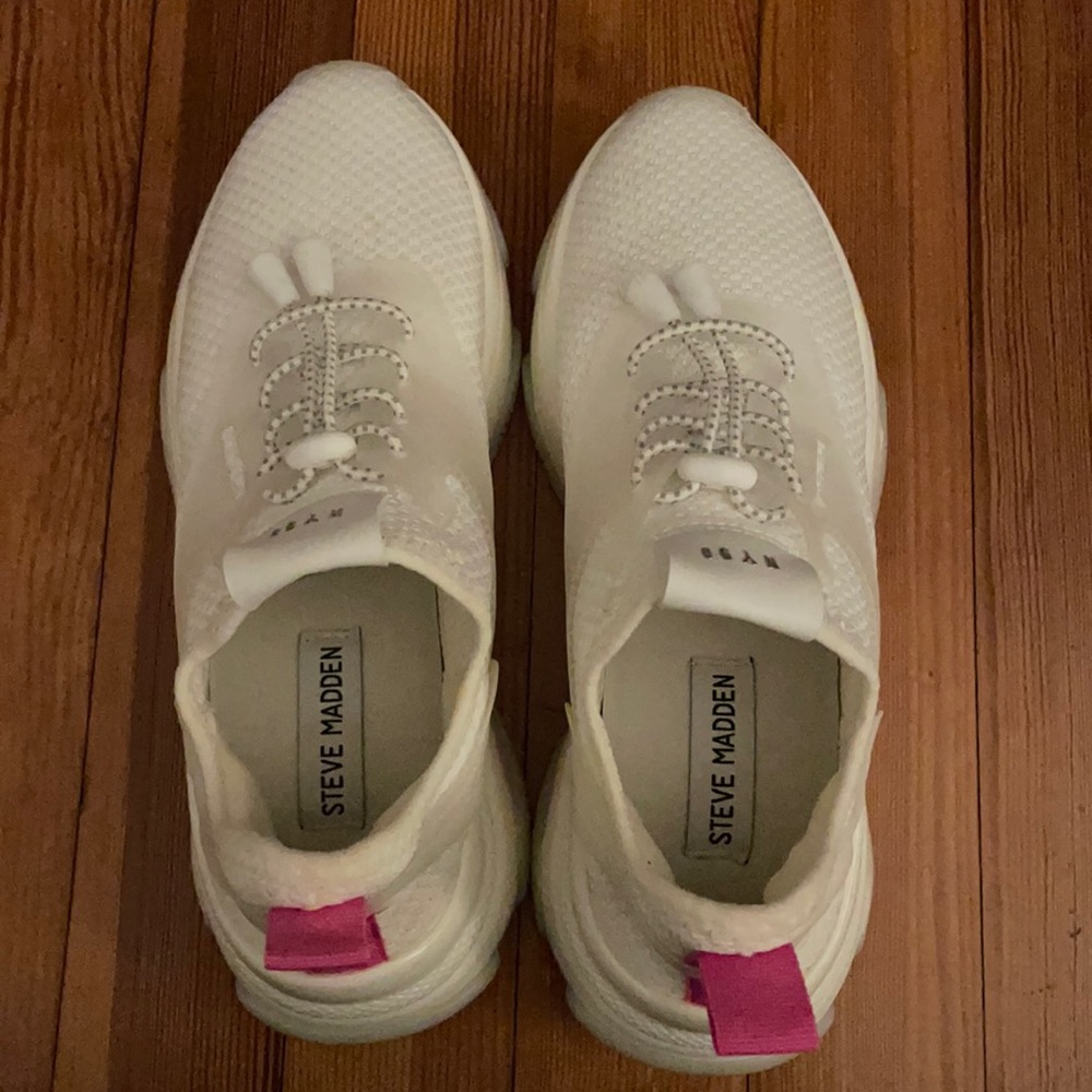 Steve Madden Myles White Sneakers Size 7